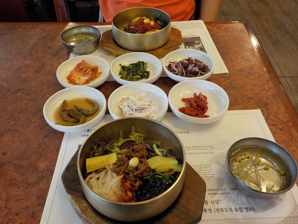 3대째 70년 전주 비빔밥 맛집 전주 한국집 육회비빔밥